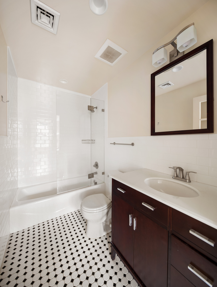 341 E 116th Street Property Photo 10
