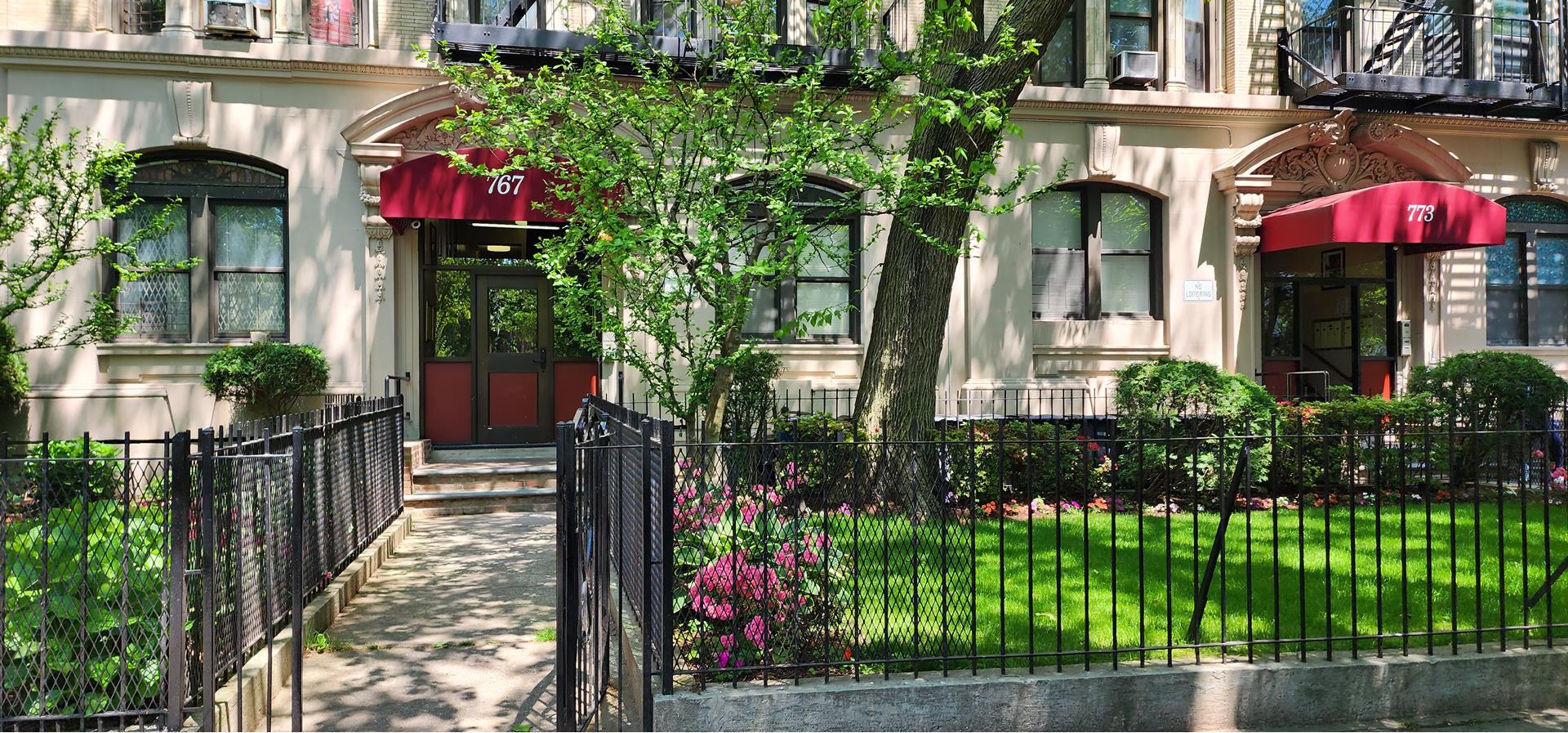 767 Eastern Parkway 1b Property Photo 4