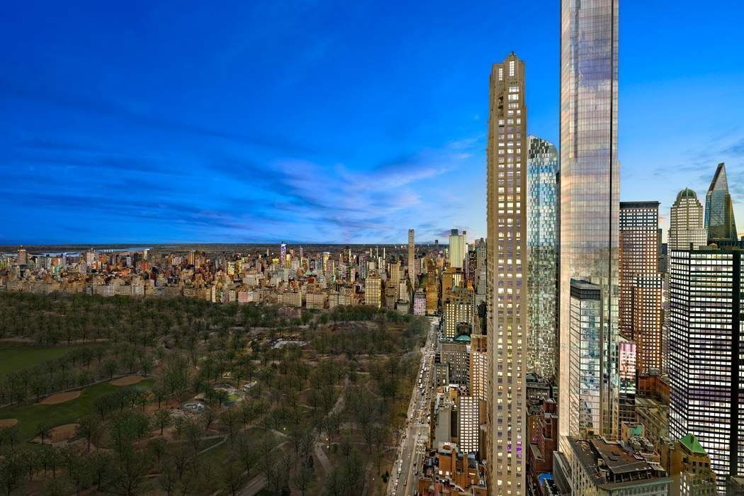 25 Columbus Circle 75ce Property Photo 1