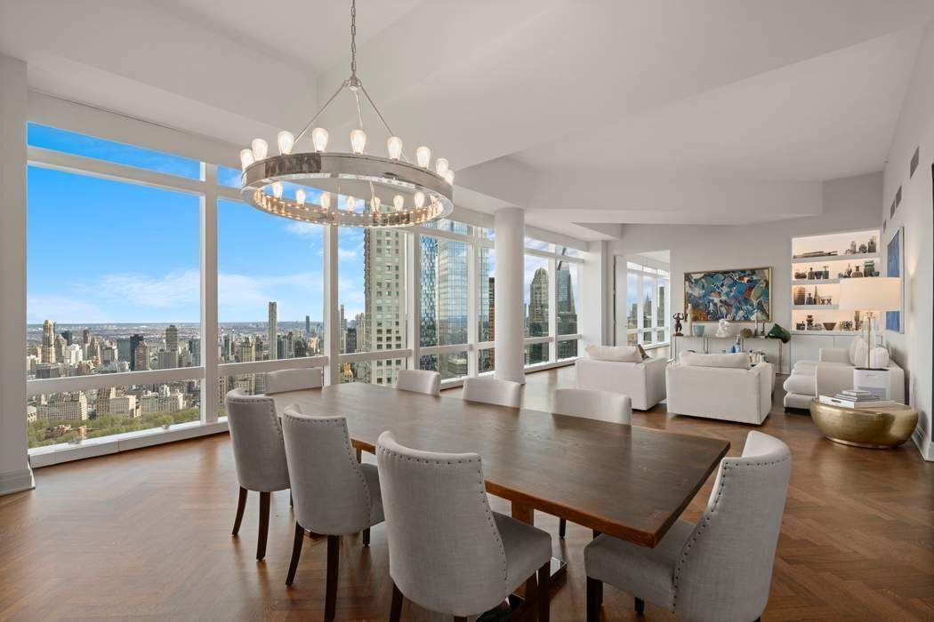 25 Columbus Circle 75ce Property Photo 2