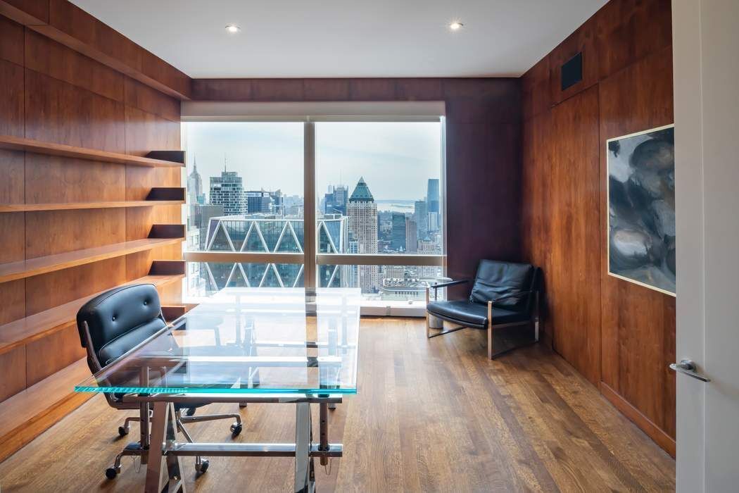 25 Columbus Circle 75ce Property Photo 7