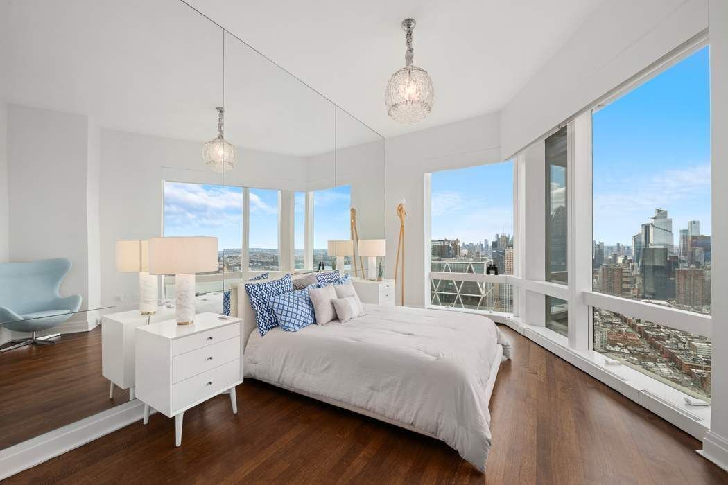 25 Columbus Circle 75ce Property Photo 10