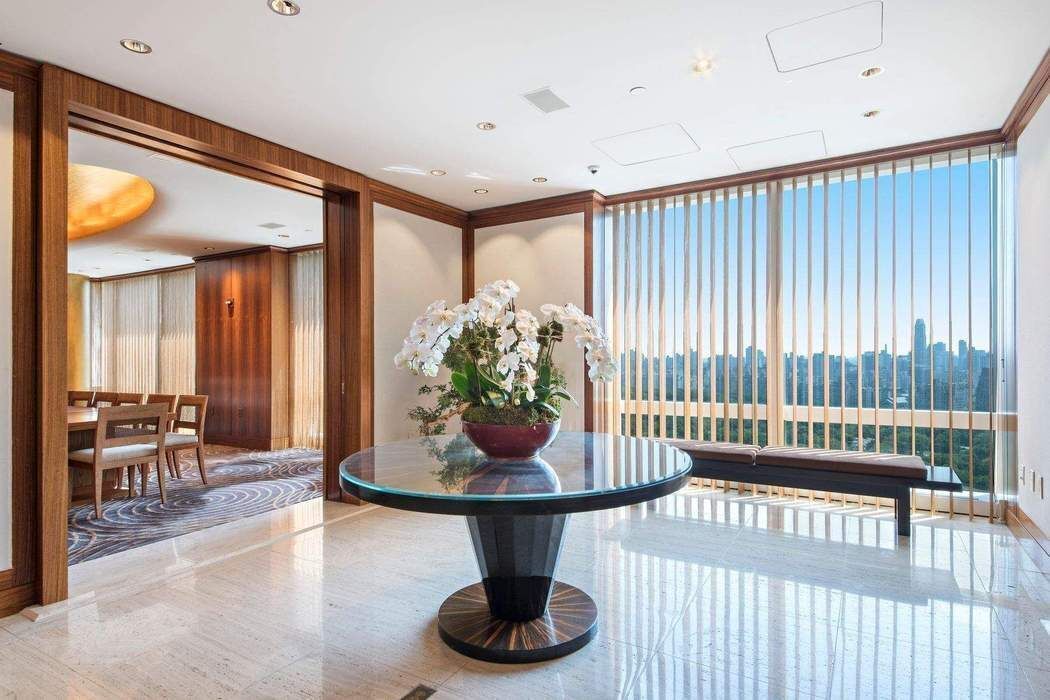 25 Columbus Circle 75ce Property Photo 24