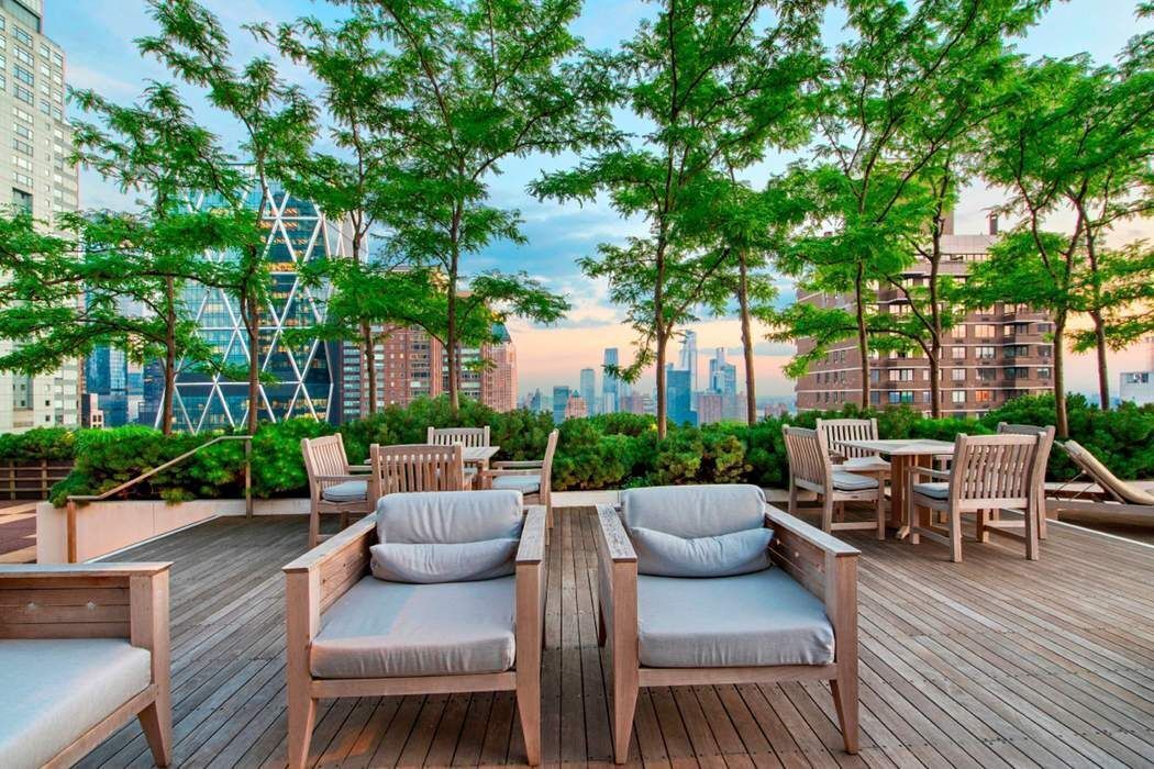 25 Columbus Circle 75ce Property Photo 32