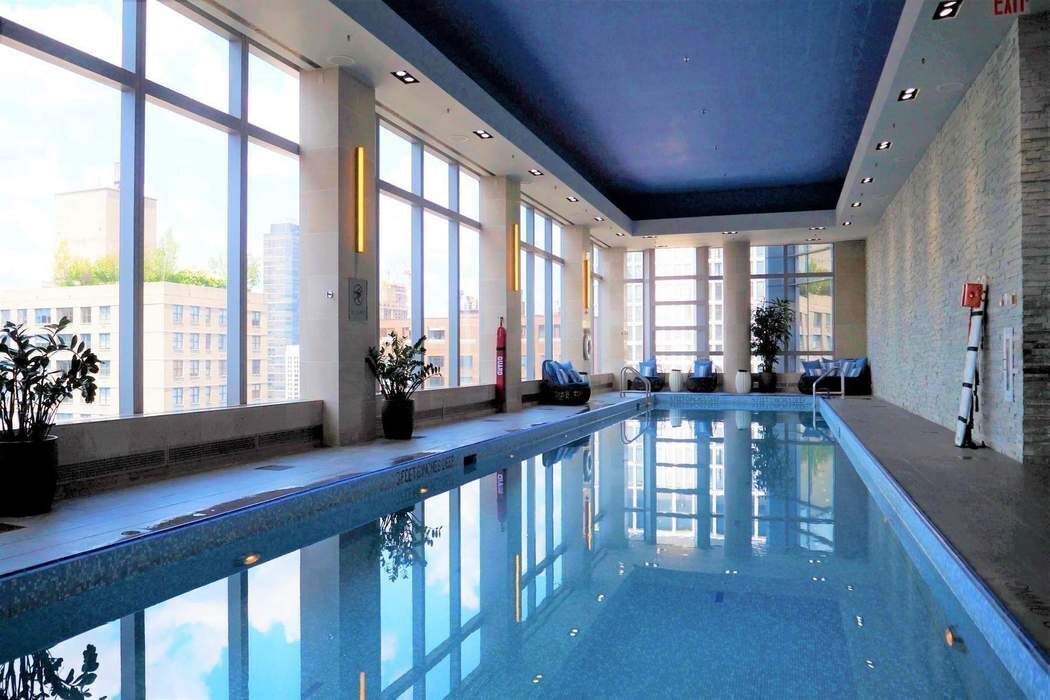25 Columbus Circle 75ce Property Photo 38