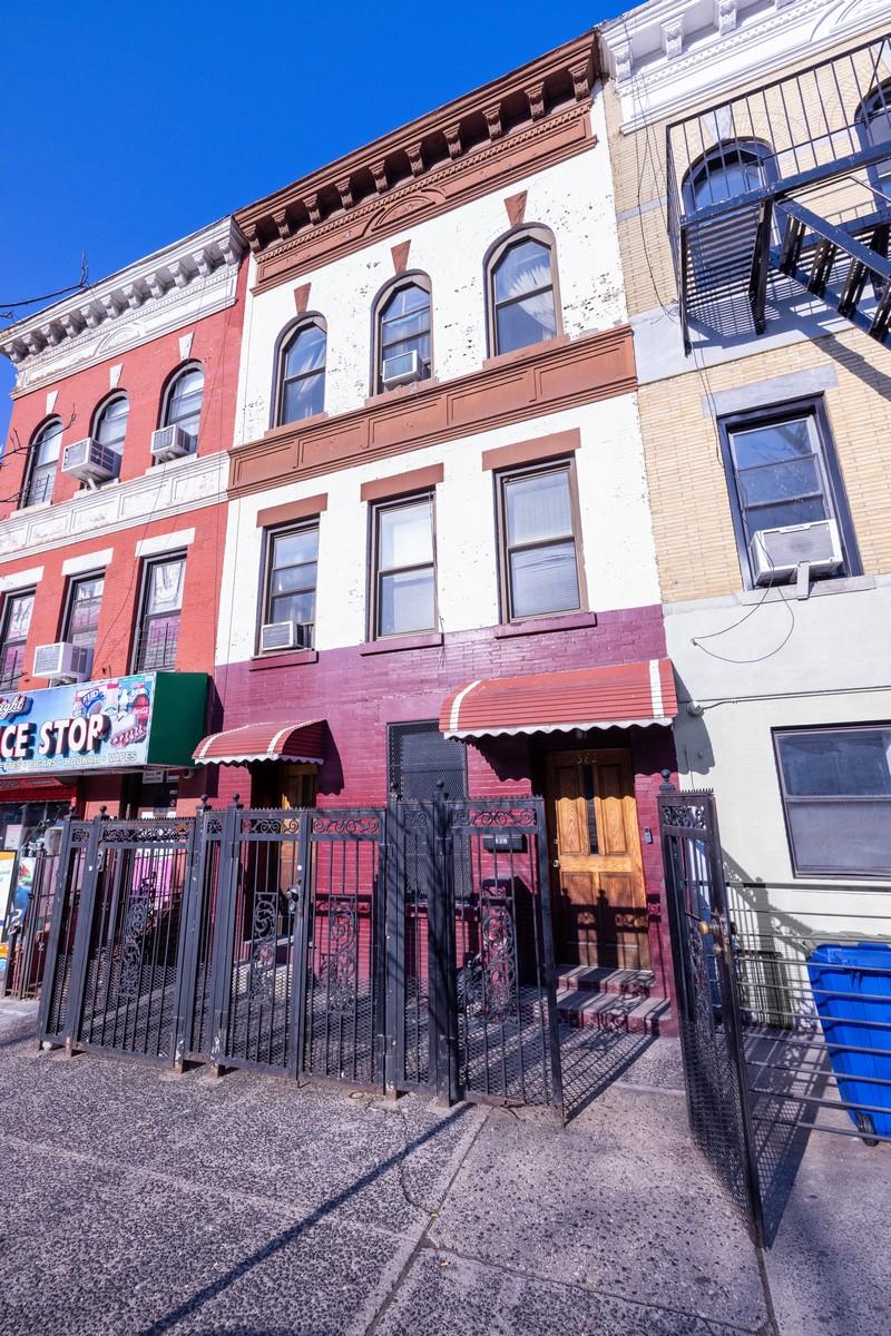 382 Audubon Avenue Building Property Photo 3