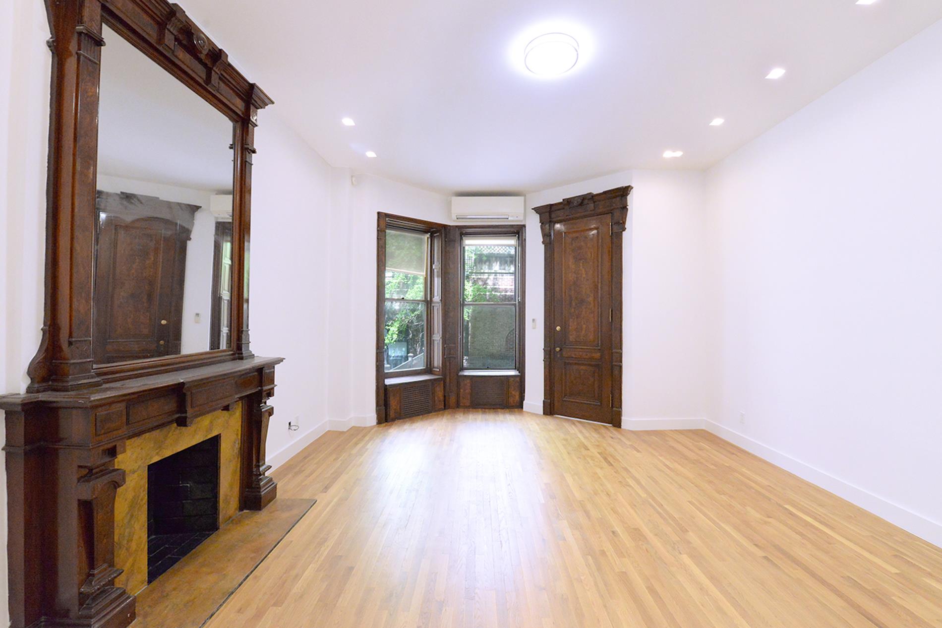 53 E 64th Street Property Photo 3