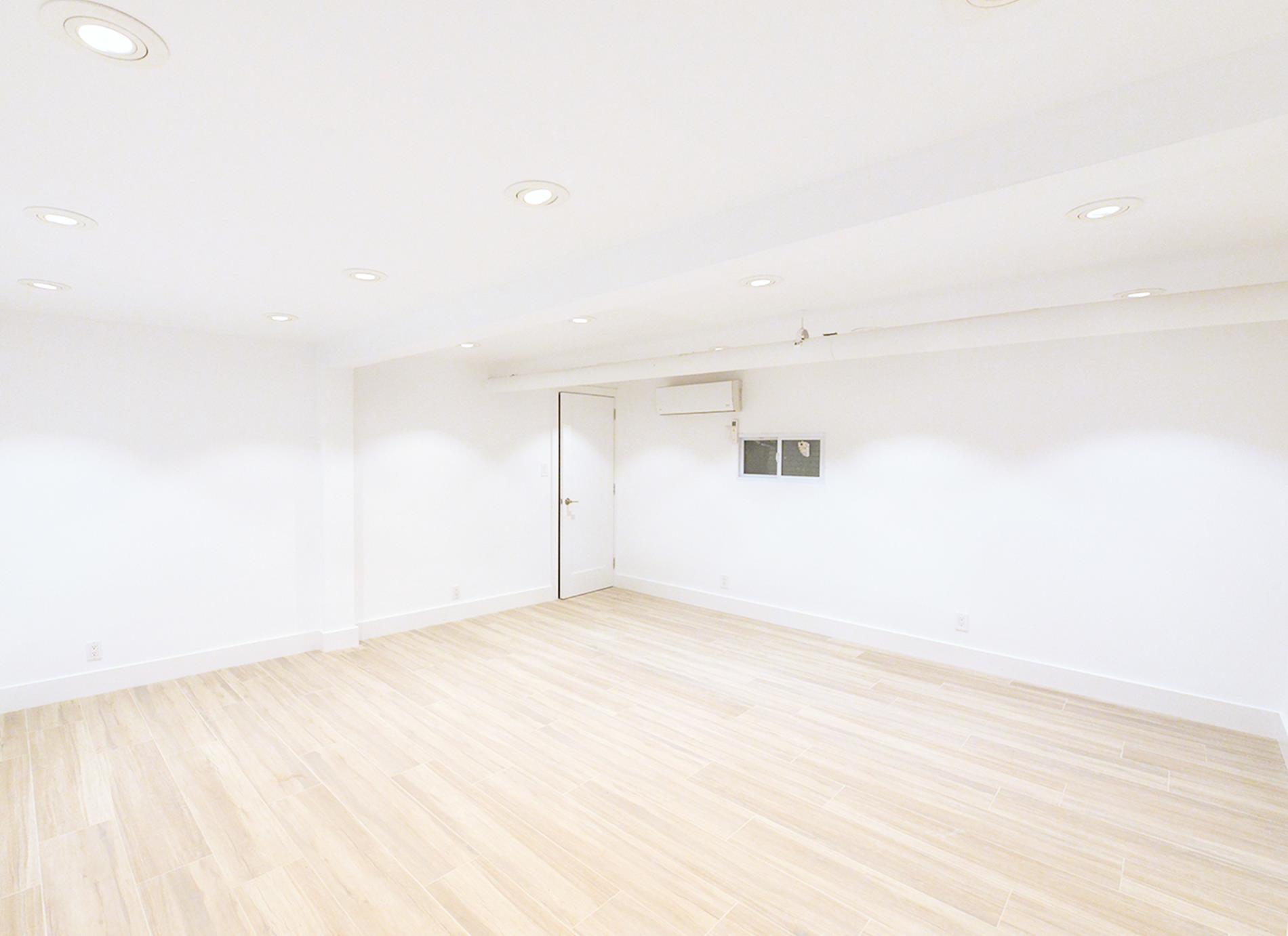 53 E 64th Street Property Photo 5