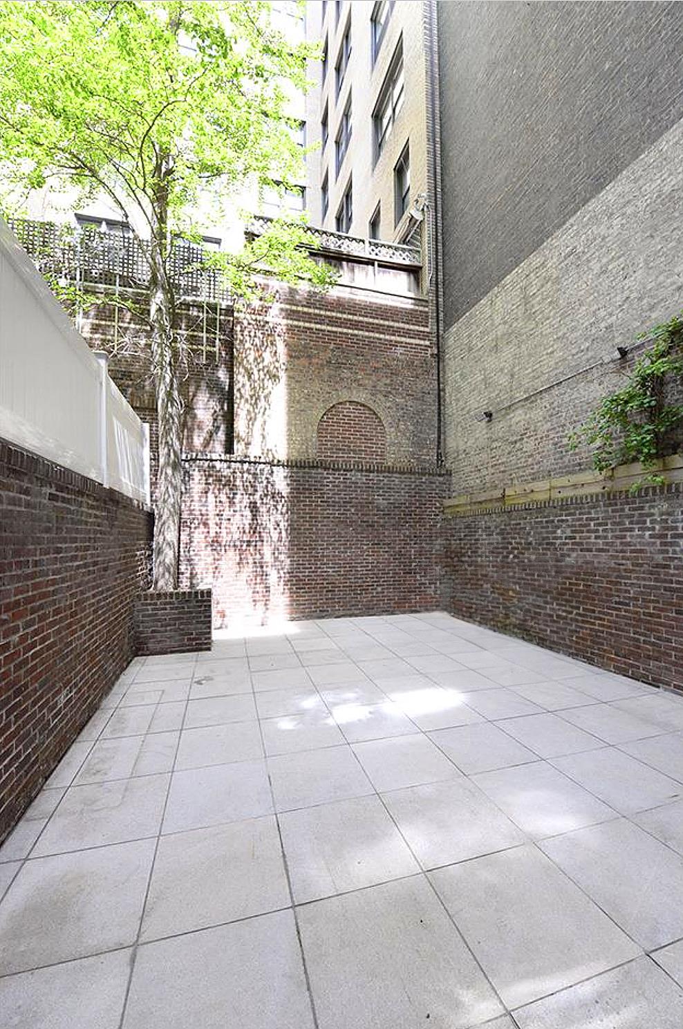 53 E 64th Street Property Photo 20
