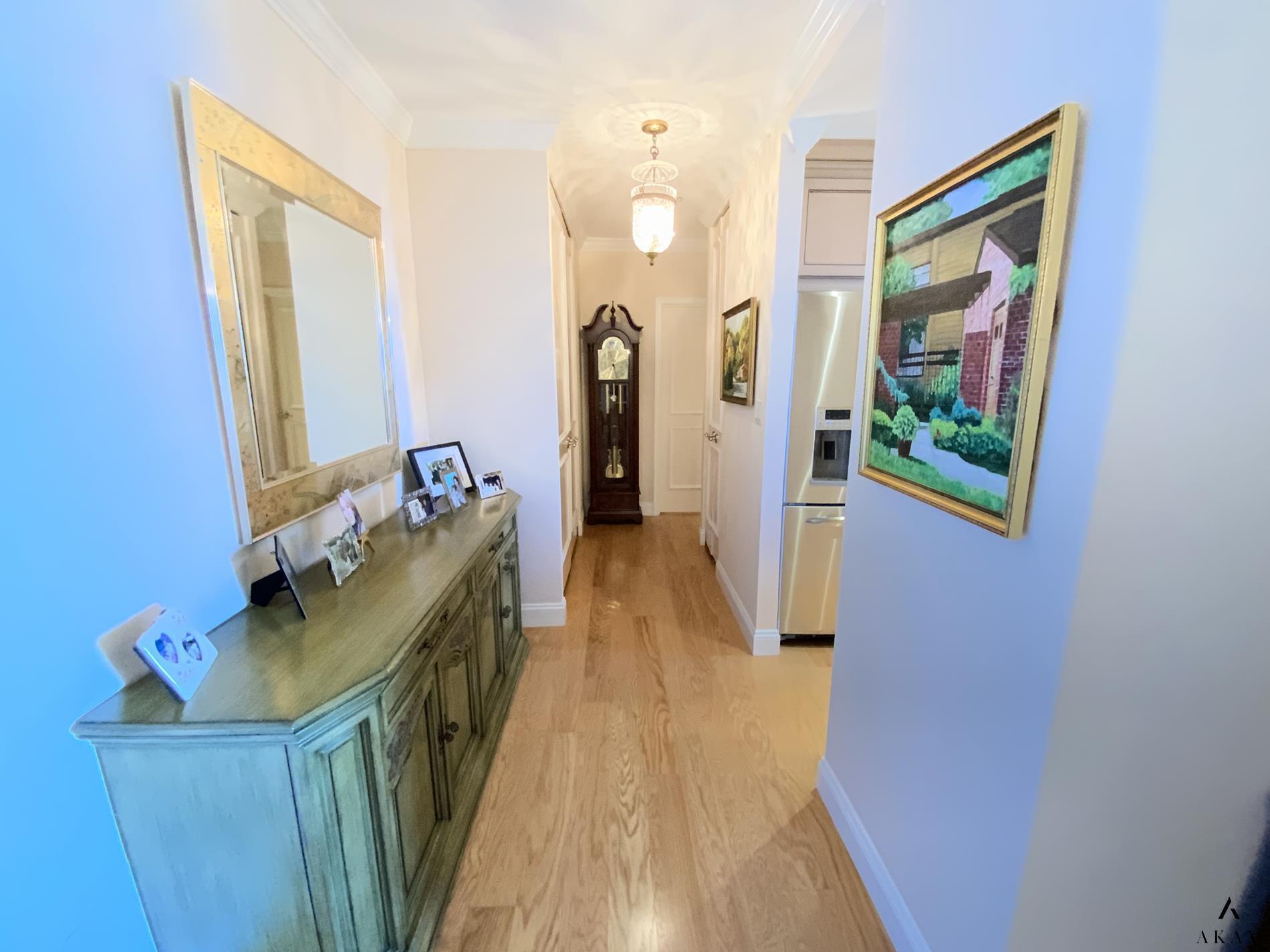 269-10 Grand Central Parkway 24s Property Photo 10