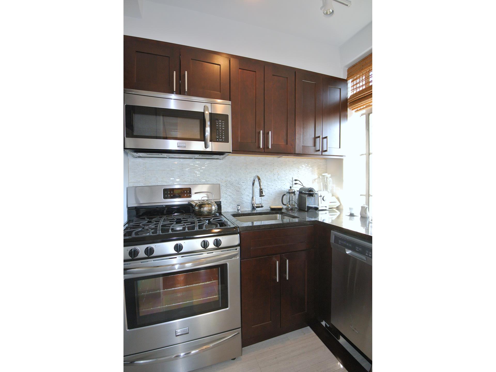 350 W 57th Street 15c Property Photo 5