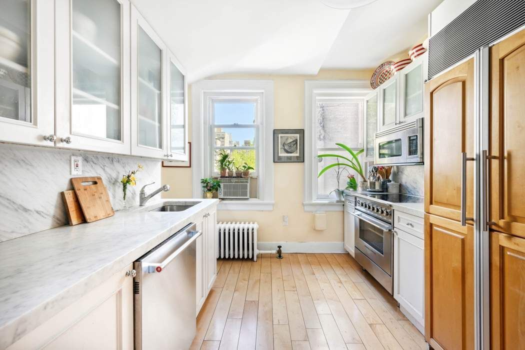 11 E 73rd Street Ph Property Photo 15