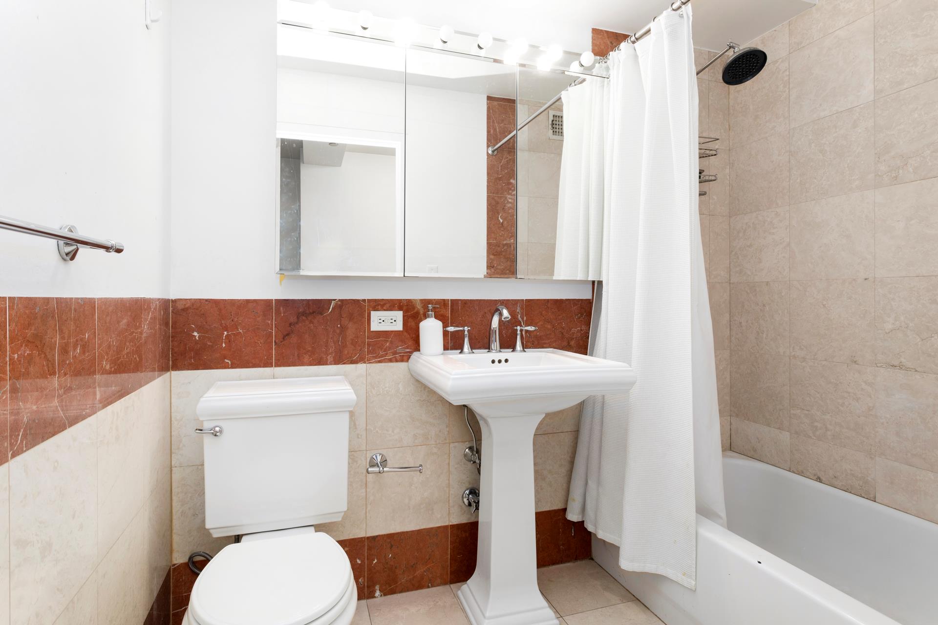435 E 76th Street 4b Property Photo 6