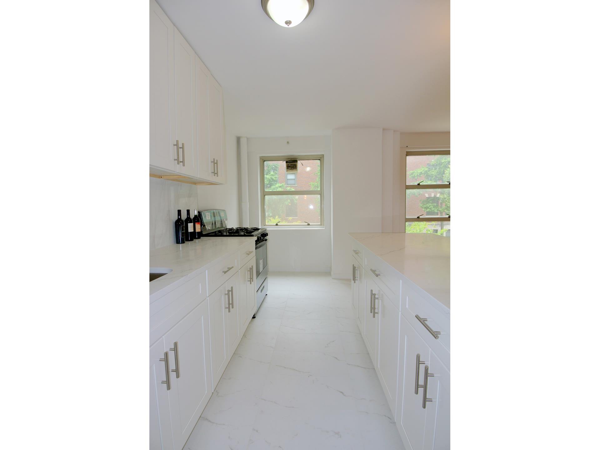 549 W 123rd Street 3g Property Photo 12