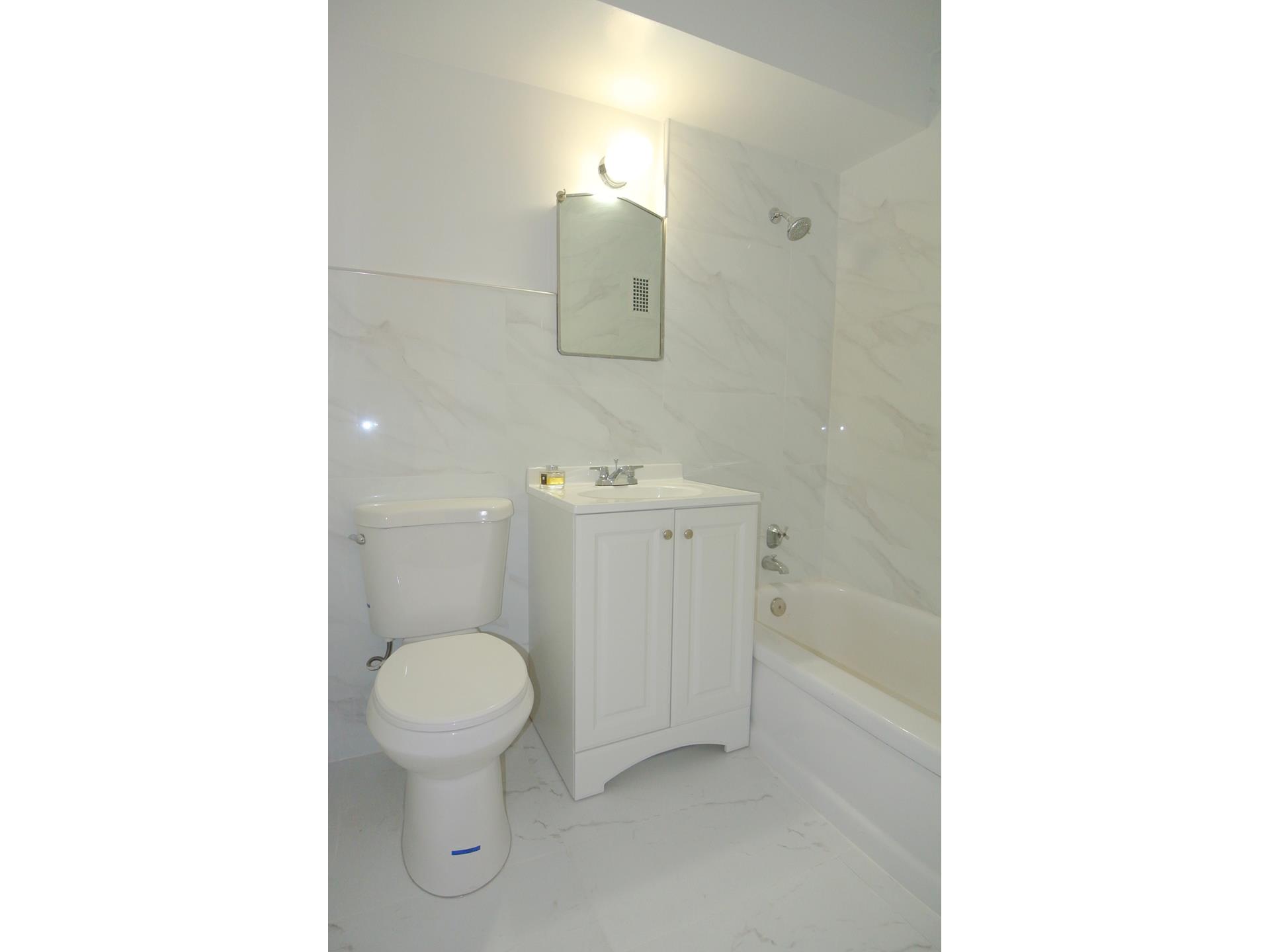 549 W 123rd Street 3g Property Photo 16