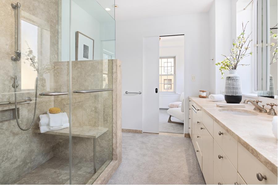 133 E 64th Street 7a Property Photo 12