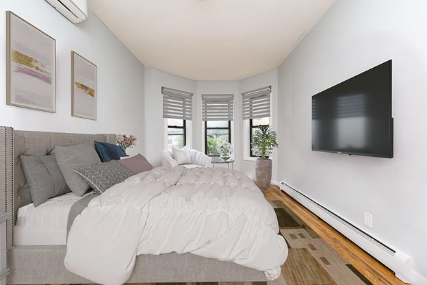 390 E 49th Street Property Photo 4