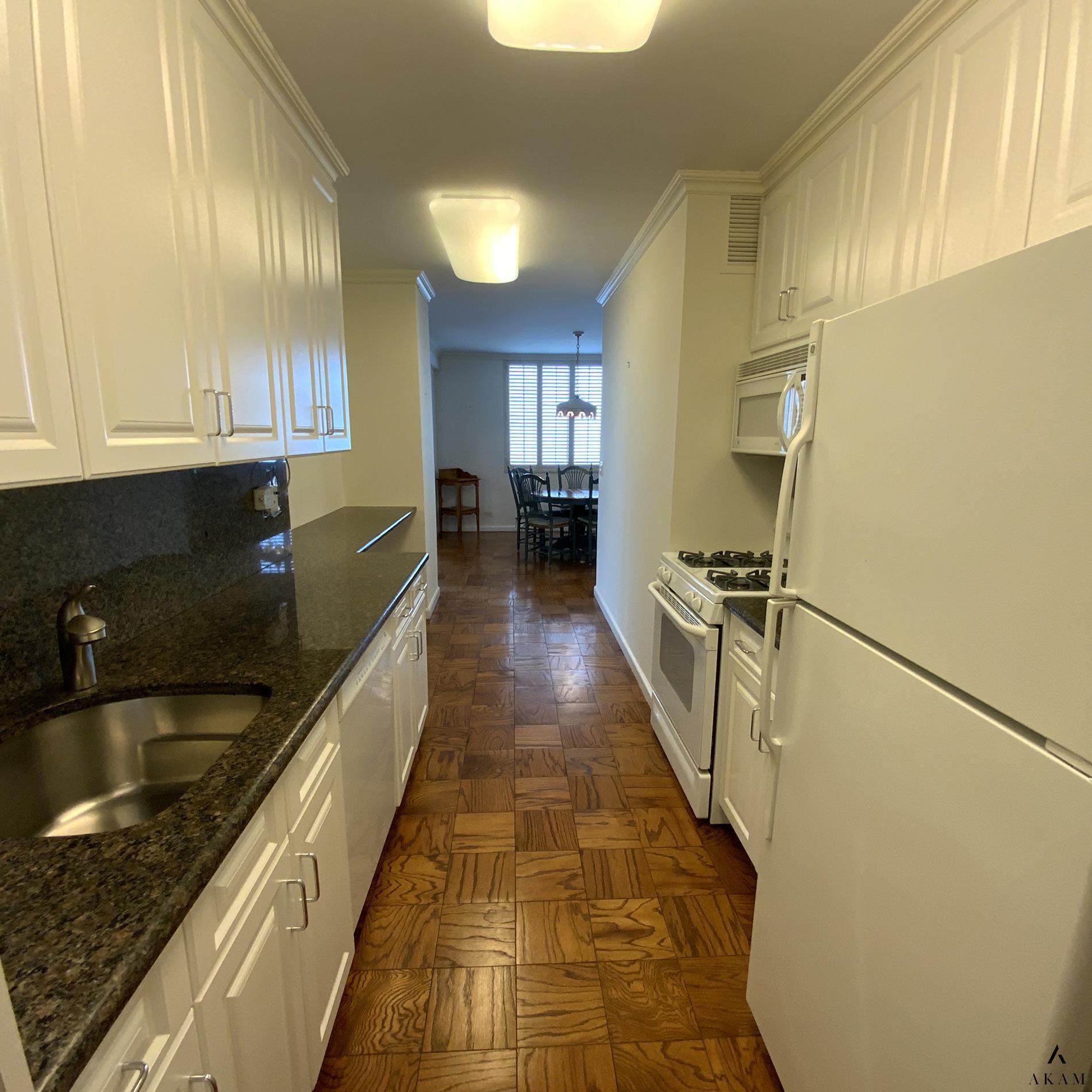 271-10 Grand Central Parkway 26g Property Photo 11