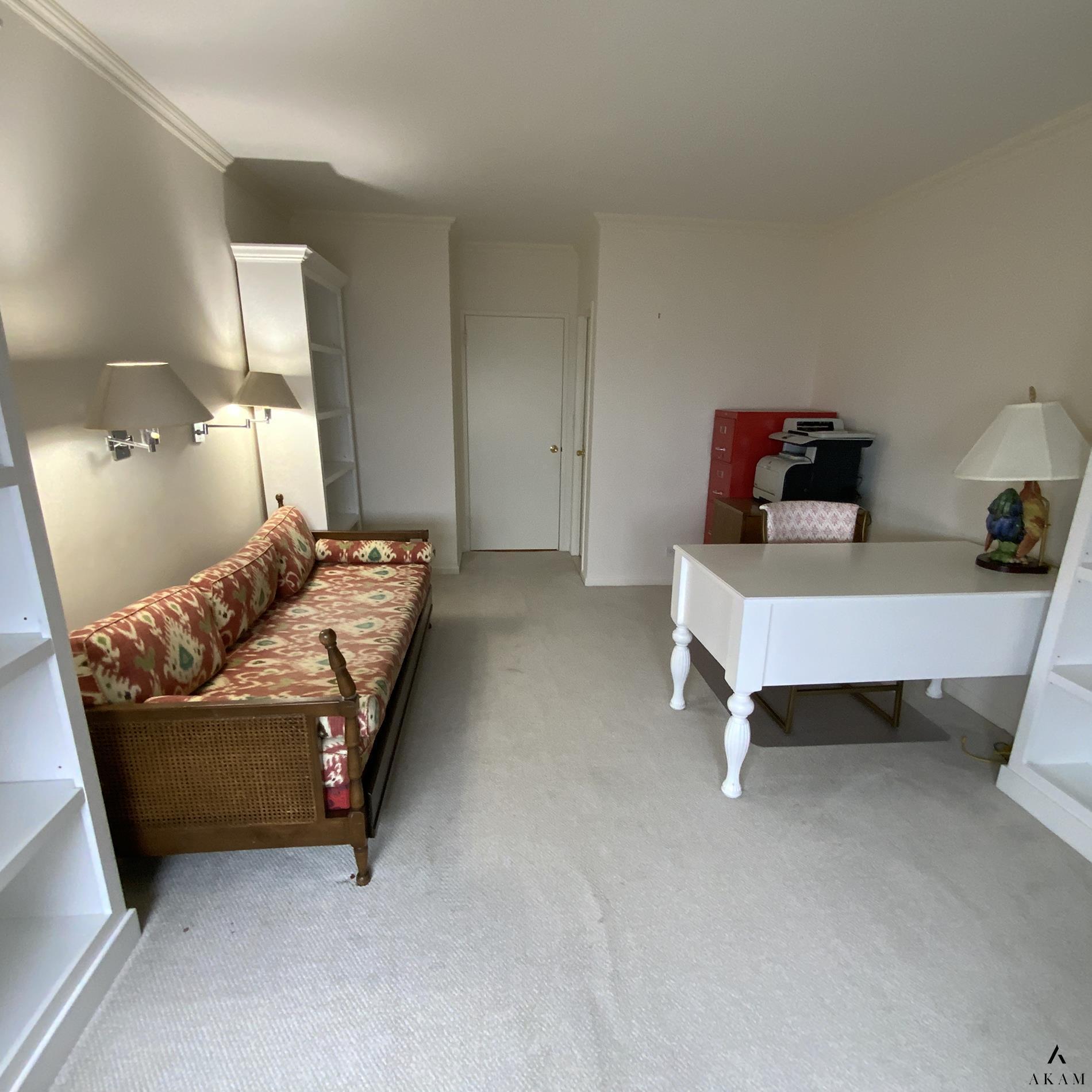271-10 Grand Central Parkway 26g Property Photo 15