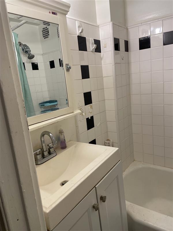 325 W 45th Street 403-a Property Photo 13