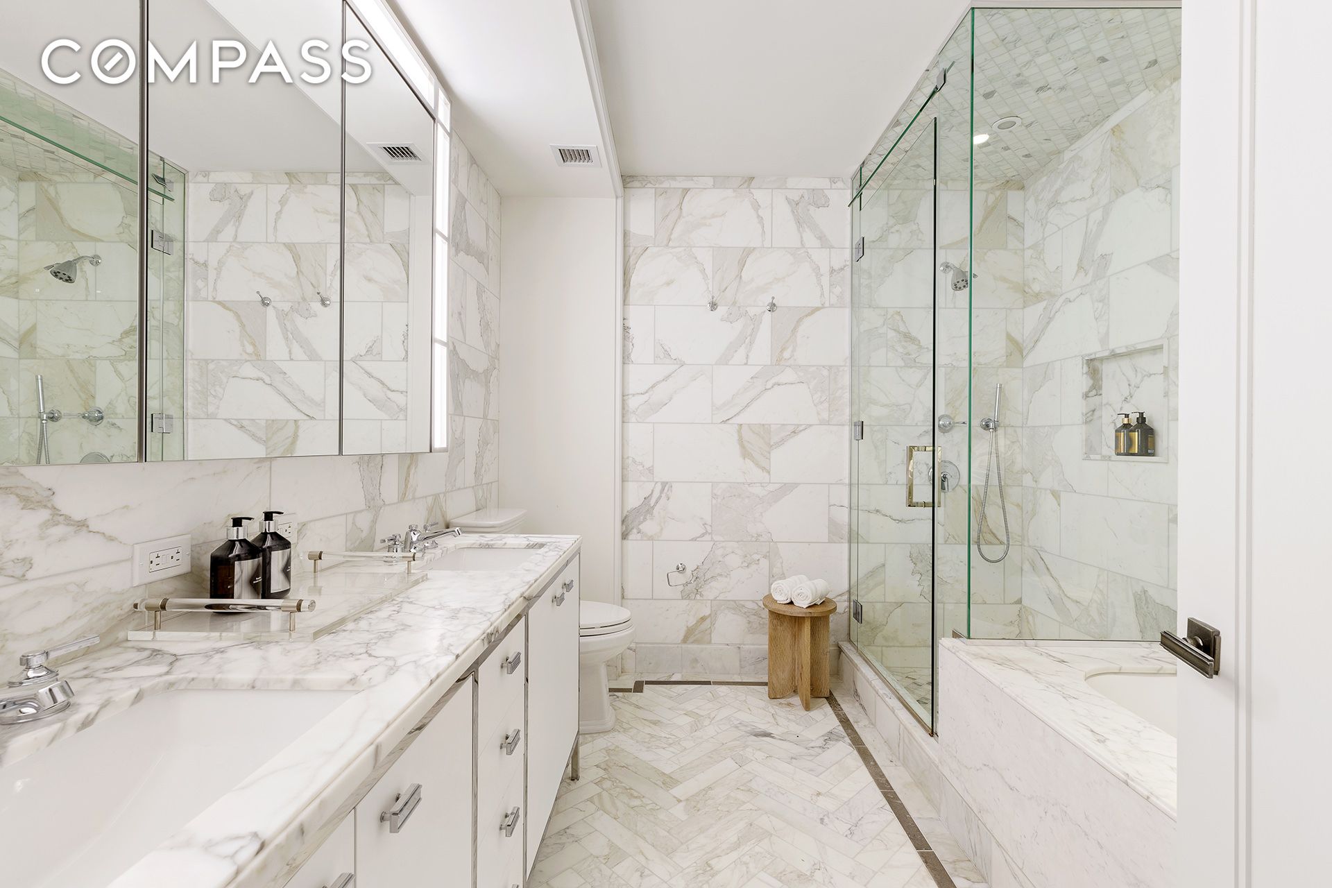 100 Barclay Street 11n Property Photo 8
