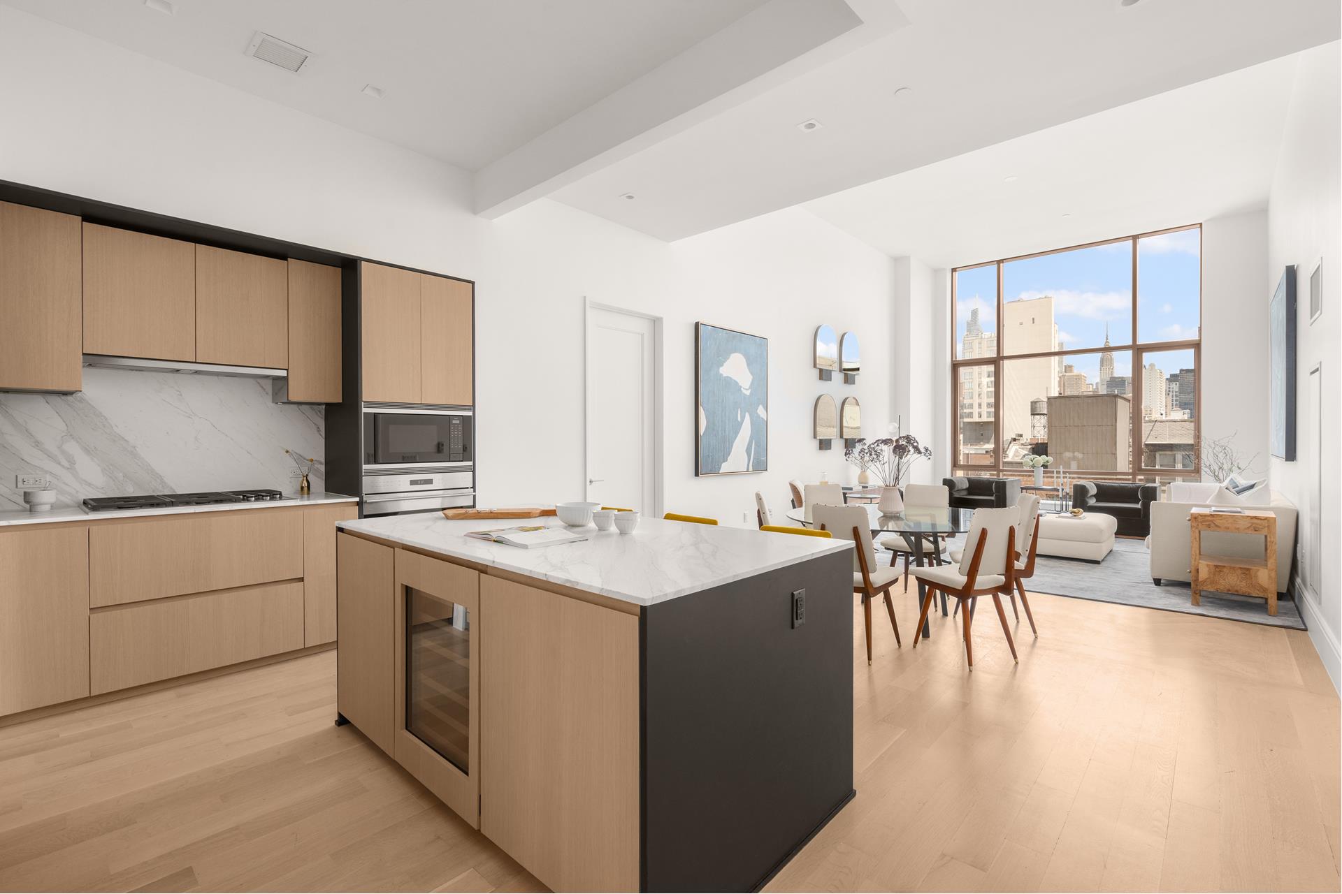 215 E 19TH Street 4D Property Photo 1
