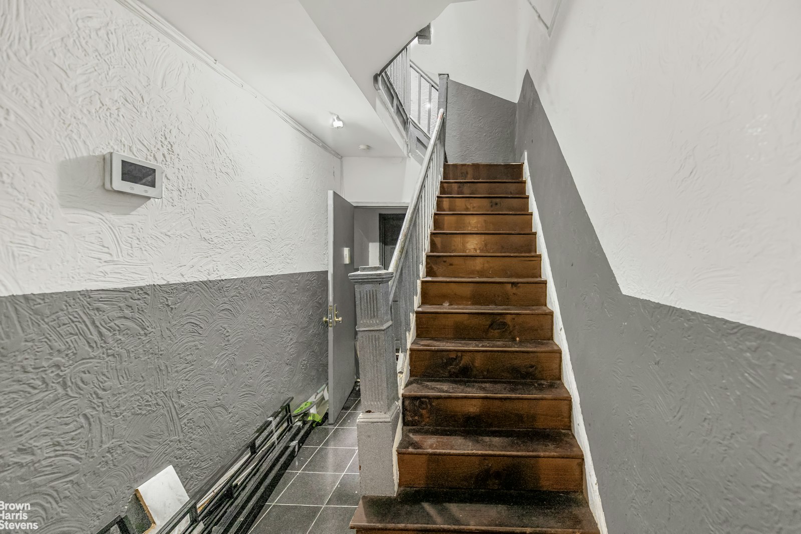 1030 Longfellow Avenue Property Photo 12
