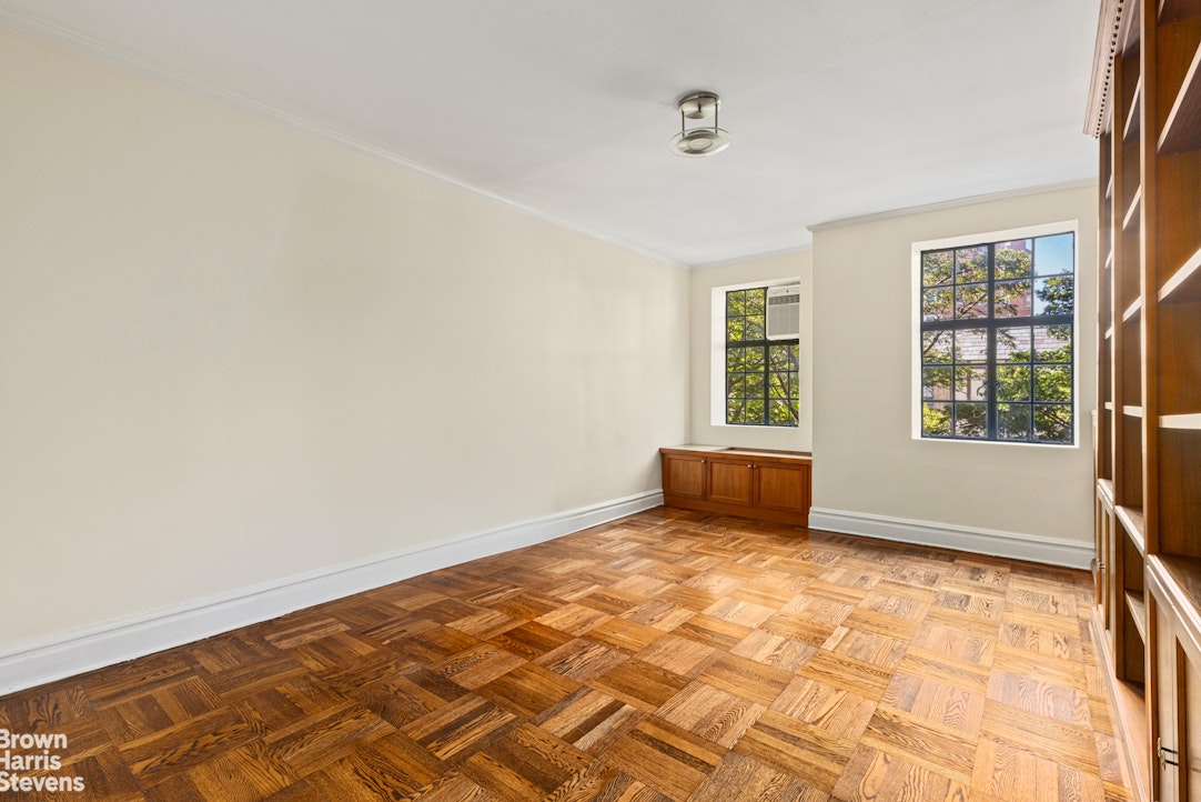 116 Pinehurst Avenue D11 Property Photo 11