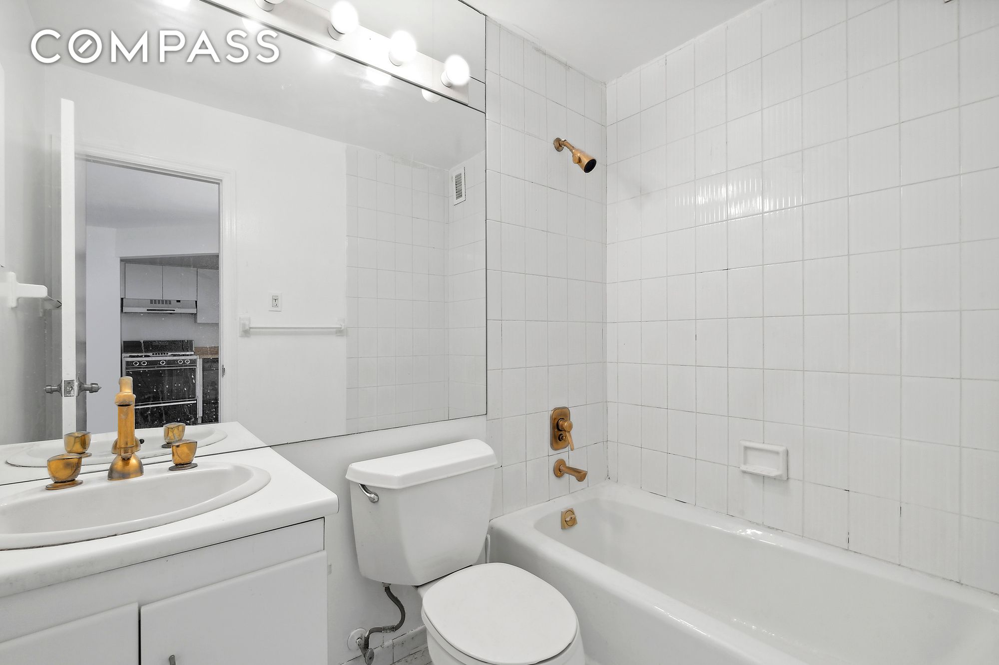 222 W 14th Street 11c Property Photo 3
