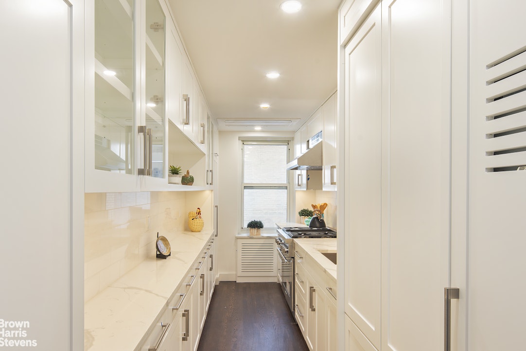 170 E 77th Street 7g Property Photo 4