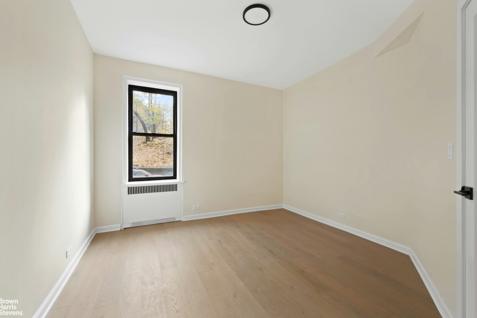 675 Walton Avenue 1b Property Photo 16