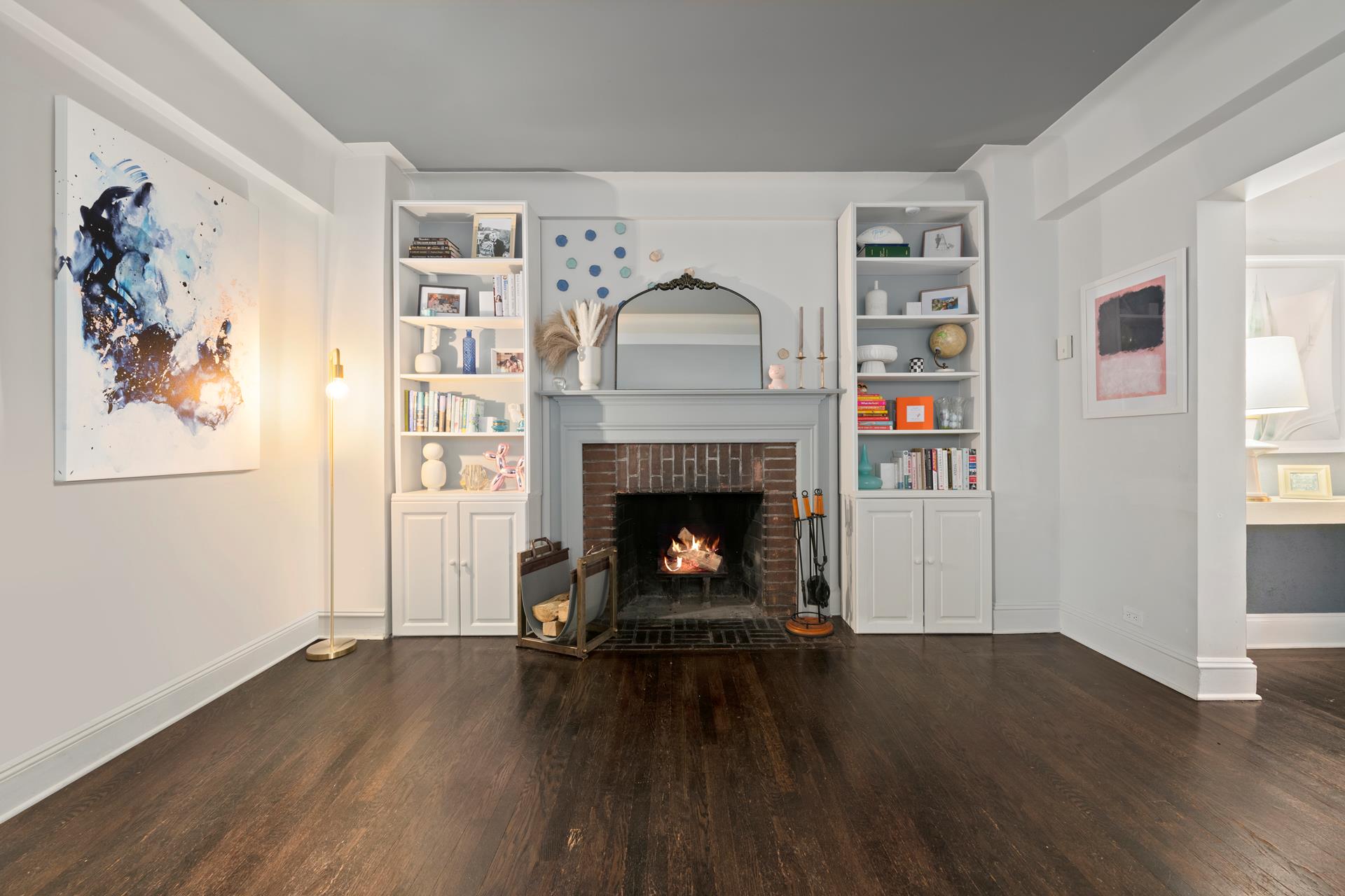 235 E 22nd Street 8l Property Photo 3