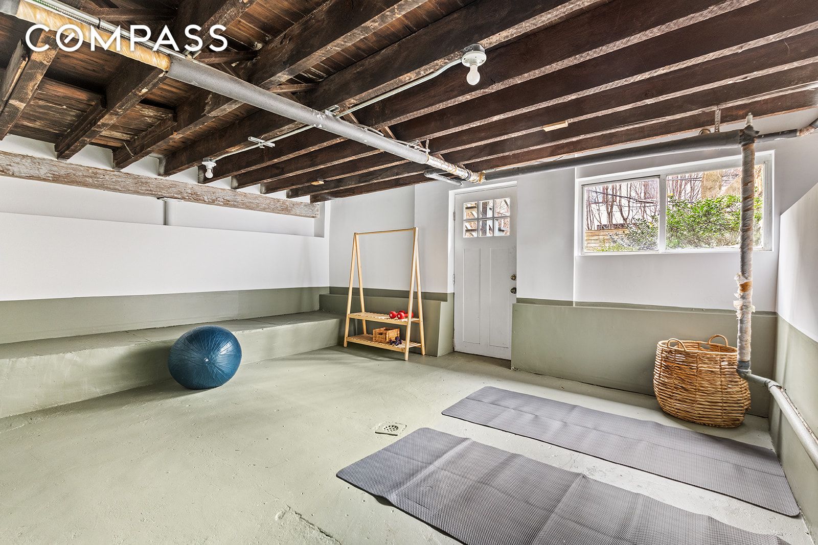 114 2nd Street Property Photo 11