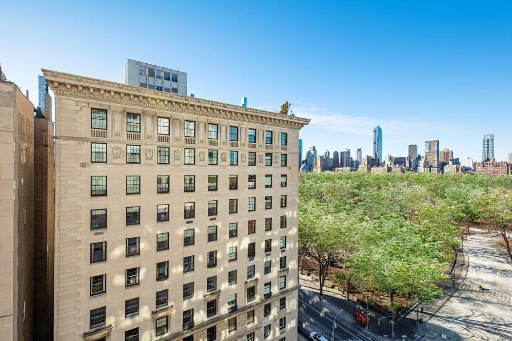 910 Fifth Avenue 11BC Property Photo 1