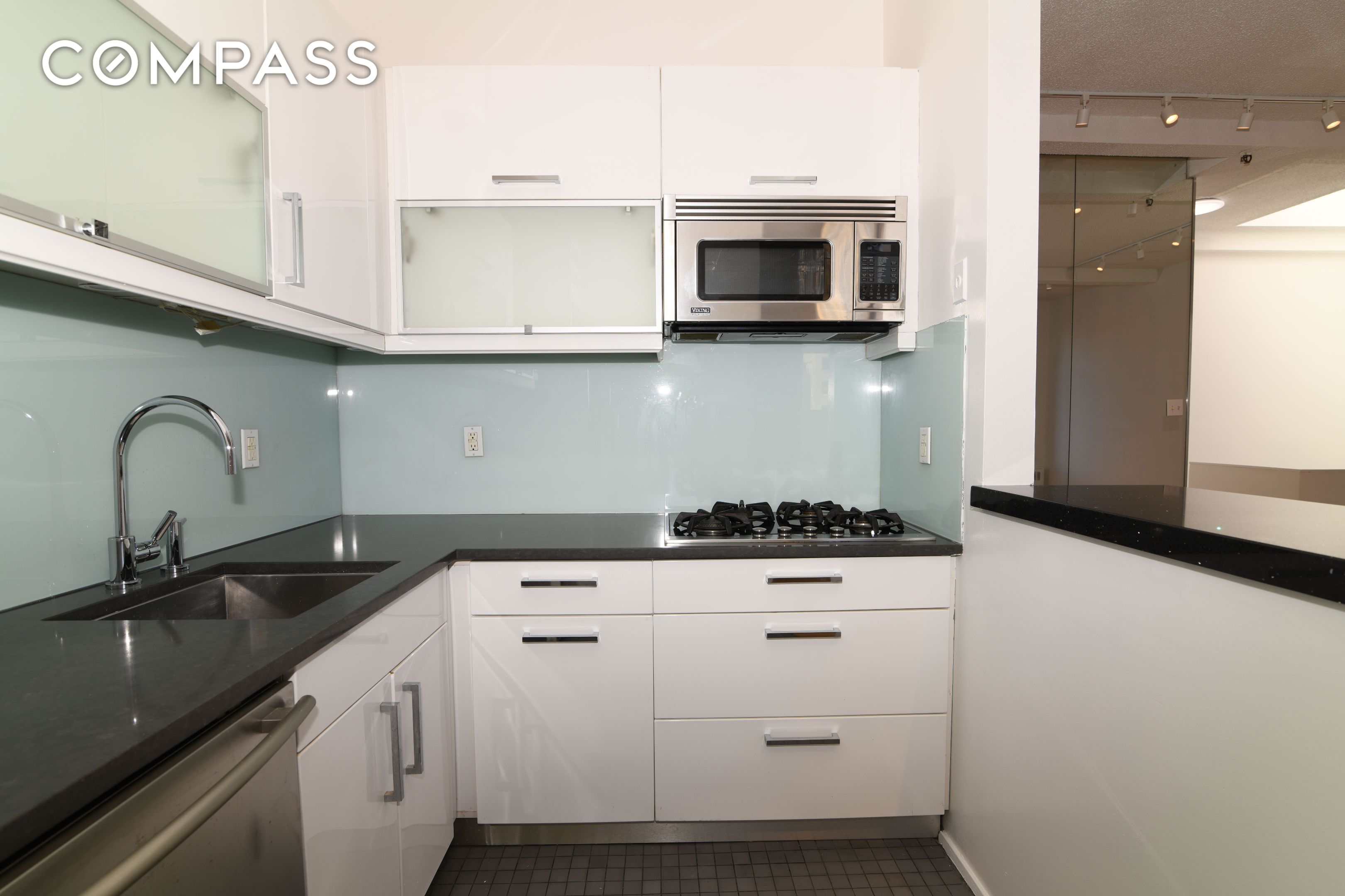 303 Mercer Street A601 Property Photo 5