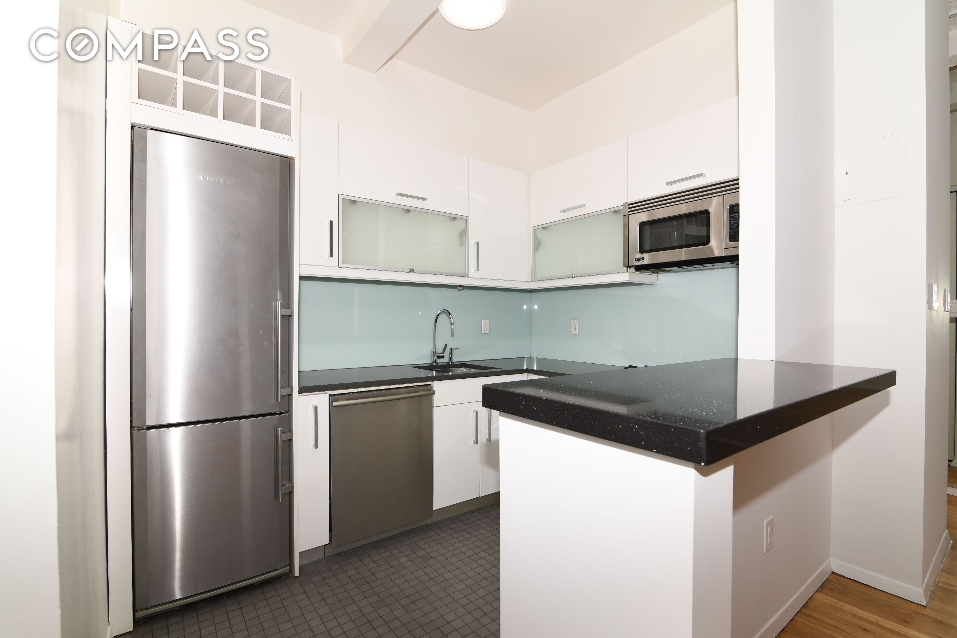 303 Mercer Street A601 Property Photo 6