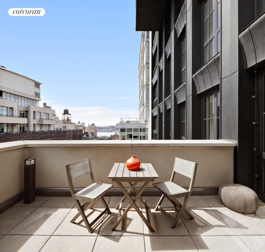 221 W 77th Street 16 Property Photo 6