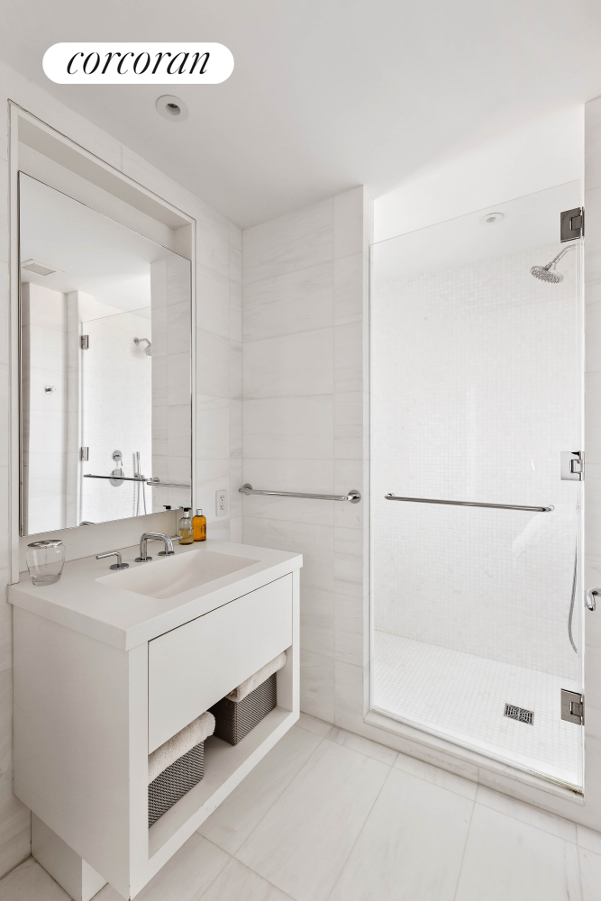 221 W 77th Street 16 Property Photo 25