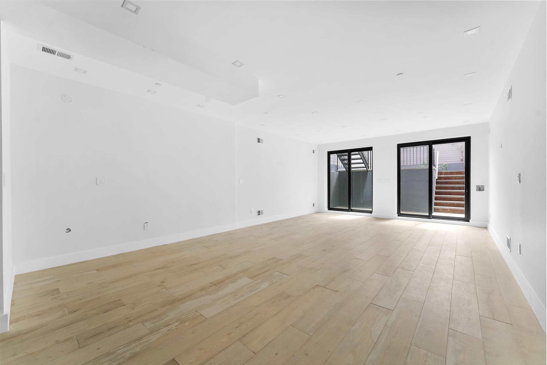 112 Luquer Street 1 Property Photo 8