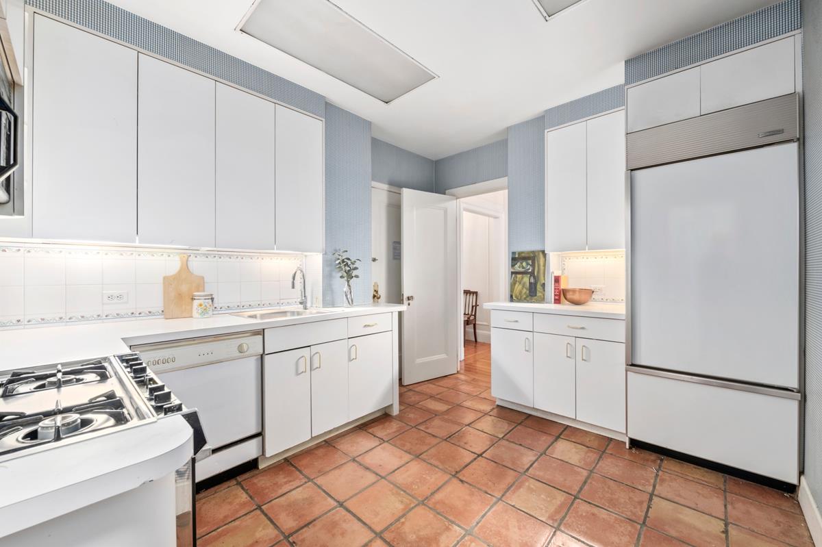 4 E 95th Street 3-d Property Photo 5