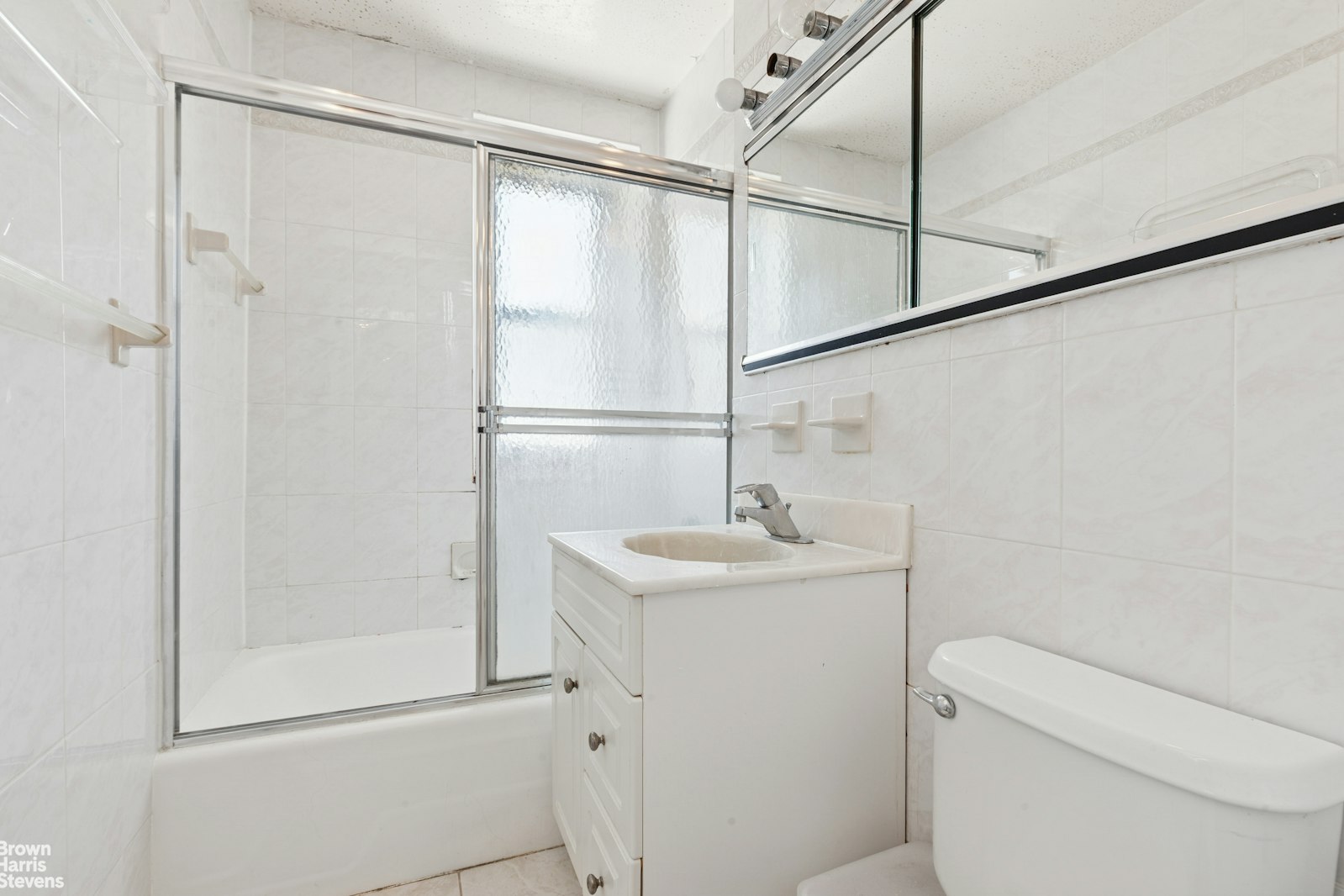 70-25 Yellowstone Boulevard 21r Property Photo 7