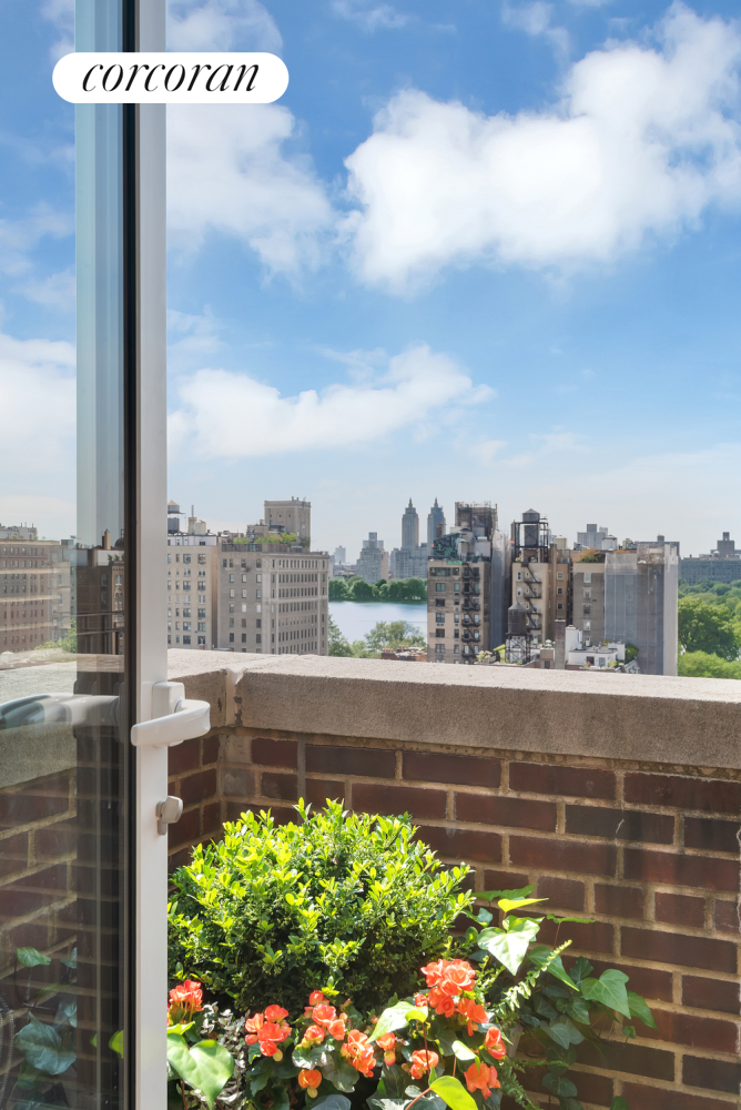 1220 Park Avenue 13d Property Photo 5