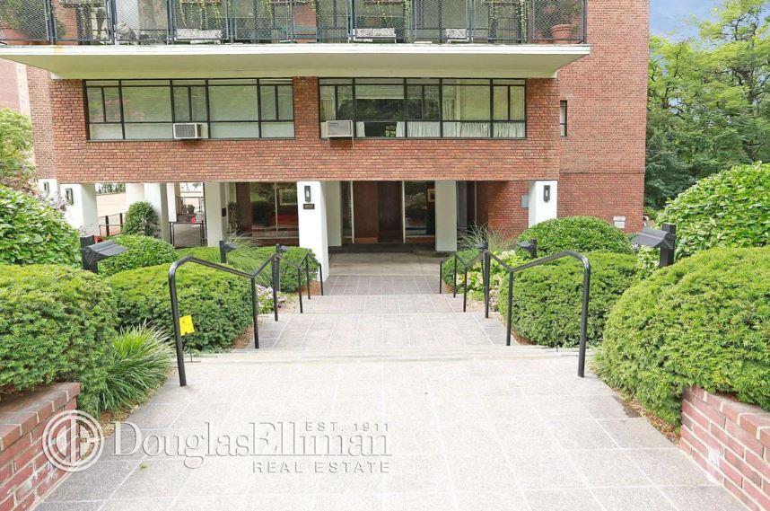 2727 Palisade Avenue 4l Property Photo 33
