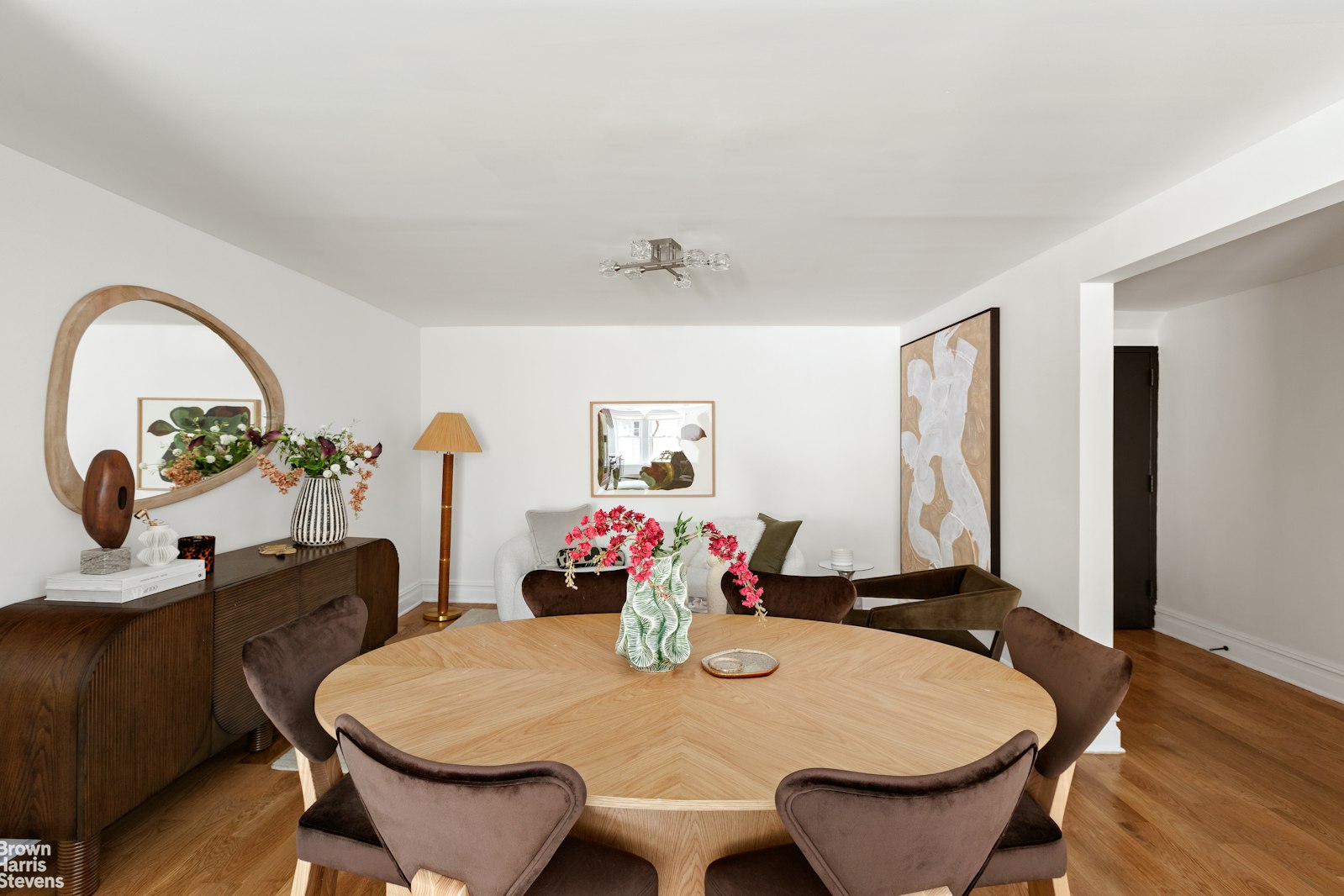 105 Moffat Street Property Photo 3