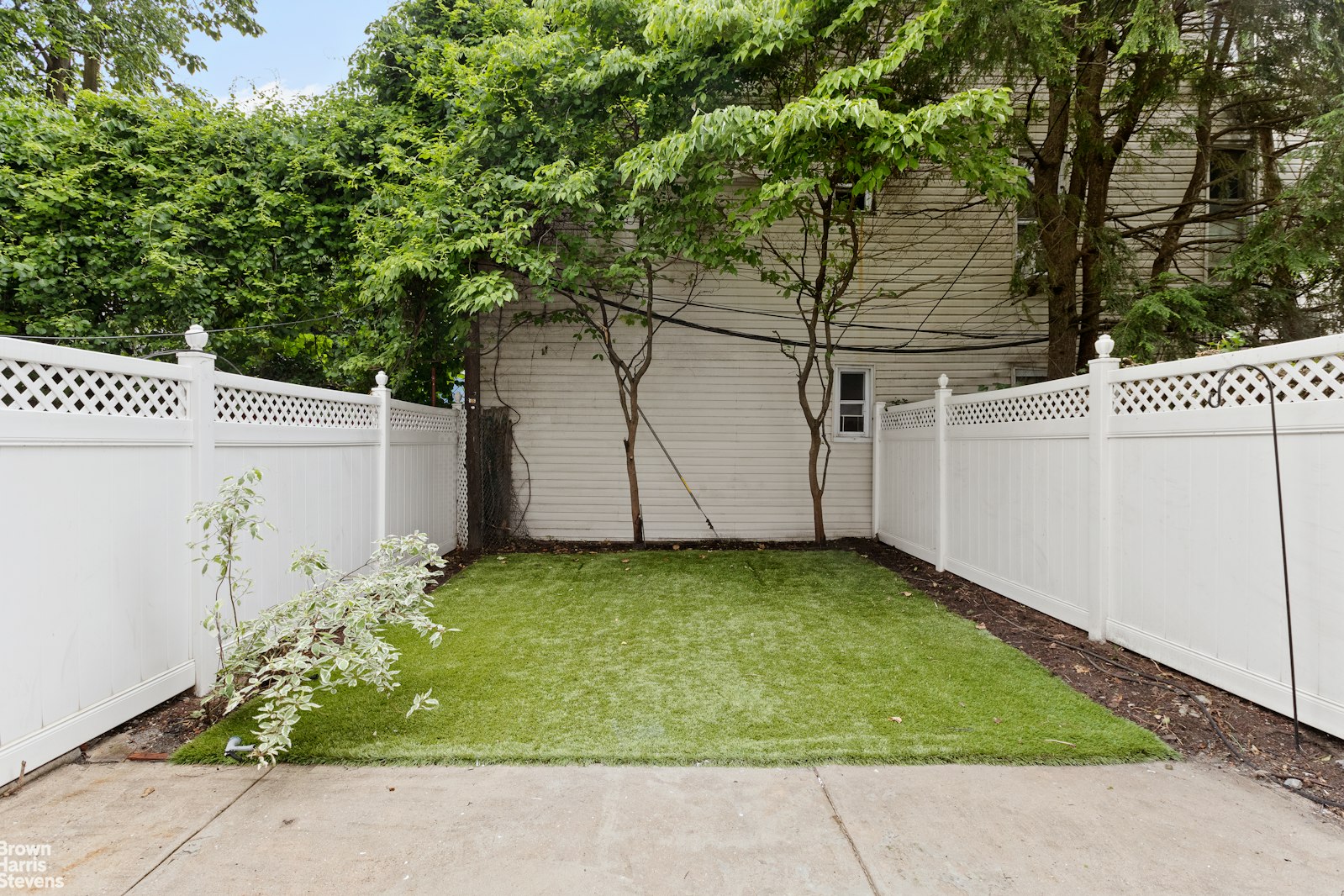 105 Moffat Street Property Photo 18