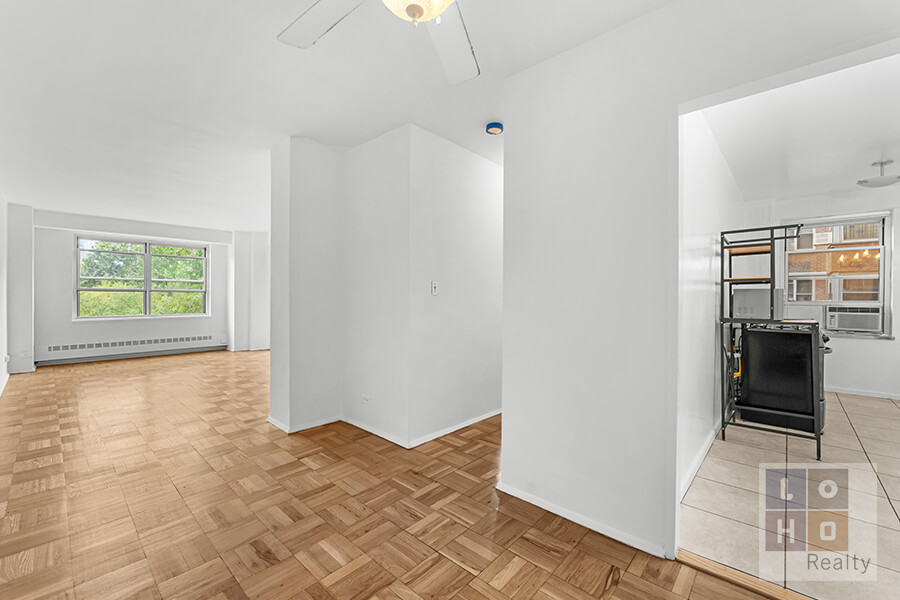 570 Grand Street H507 Property Photo 6