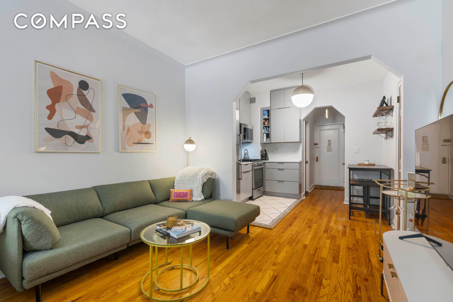 242 E 87th Street 2B Property Photo 1