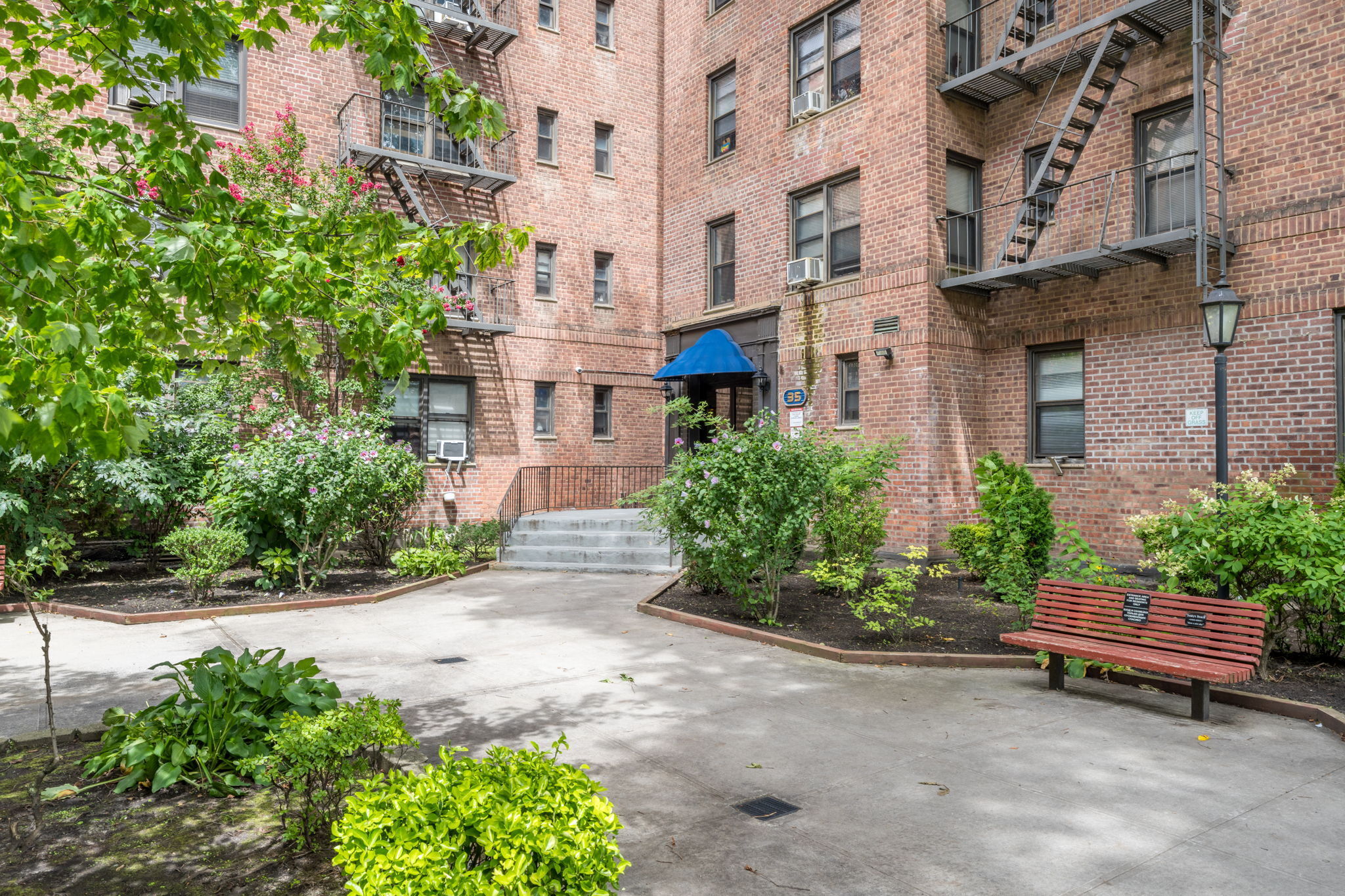 35 Oliver Street 6e Property Photo 1