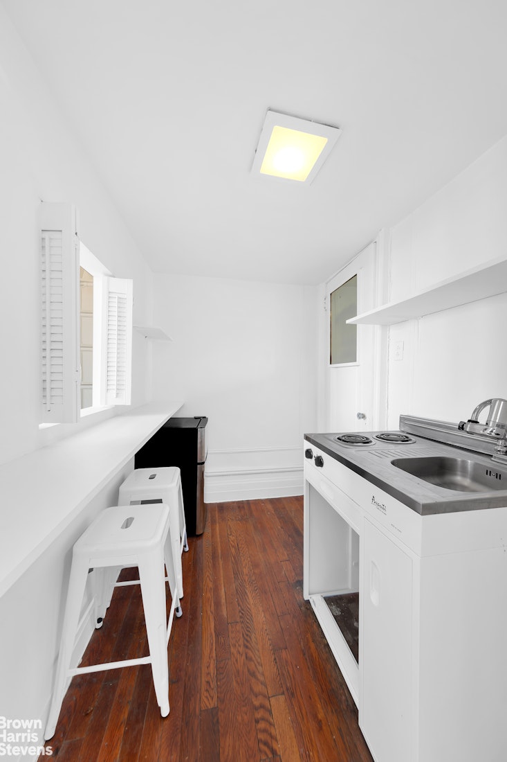 140 W 69th Street 116c Property Photo 4