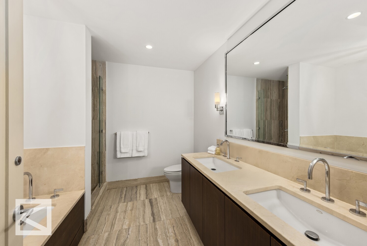 260 Park Avenue S 10i Property Photo 7